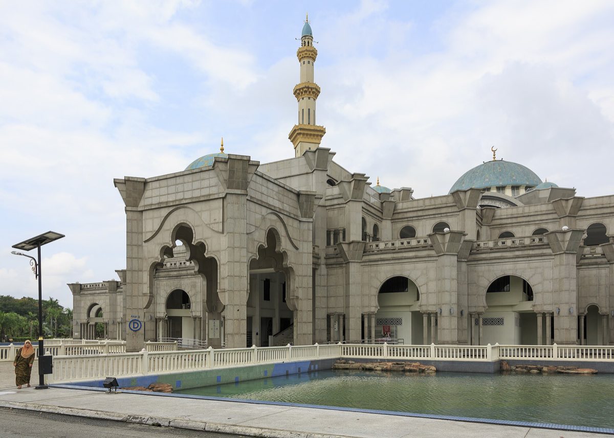 Masjid Wilayah Persekutuan in Kuala Lumpur